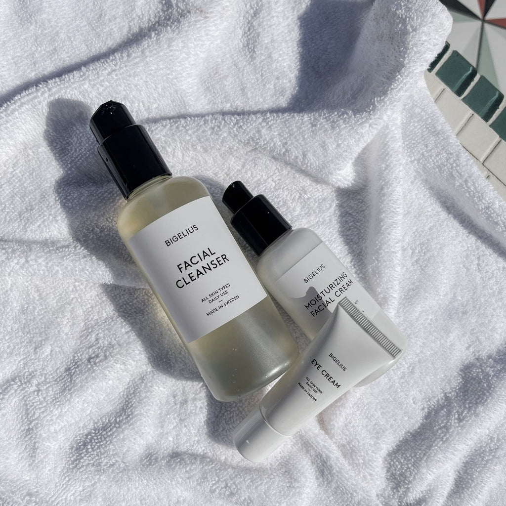 The fundamentals by Bigelius skincare. Three products focusing on cleansing and hydrating your skin, while reducing the appearance of wrinkles and dark circles under your eyes.